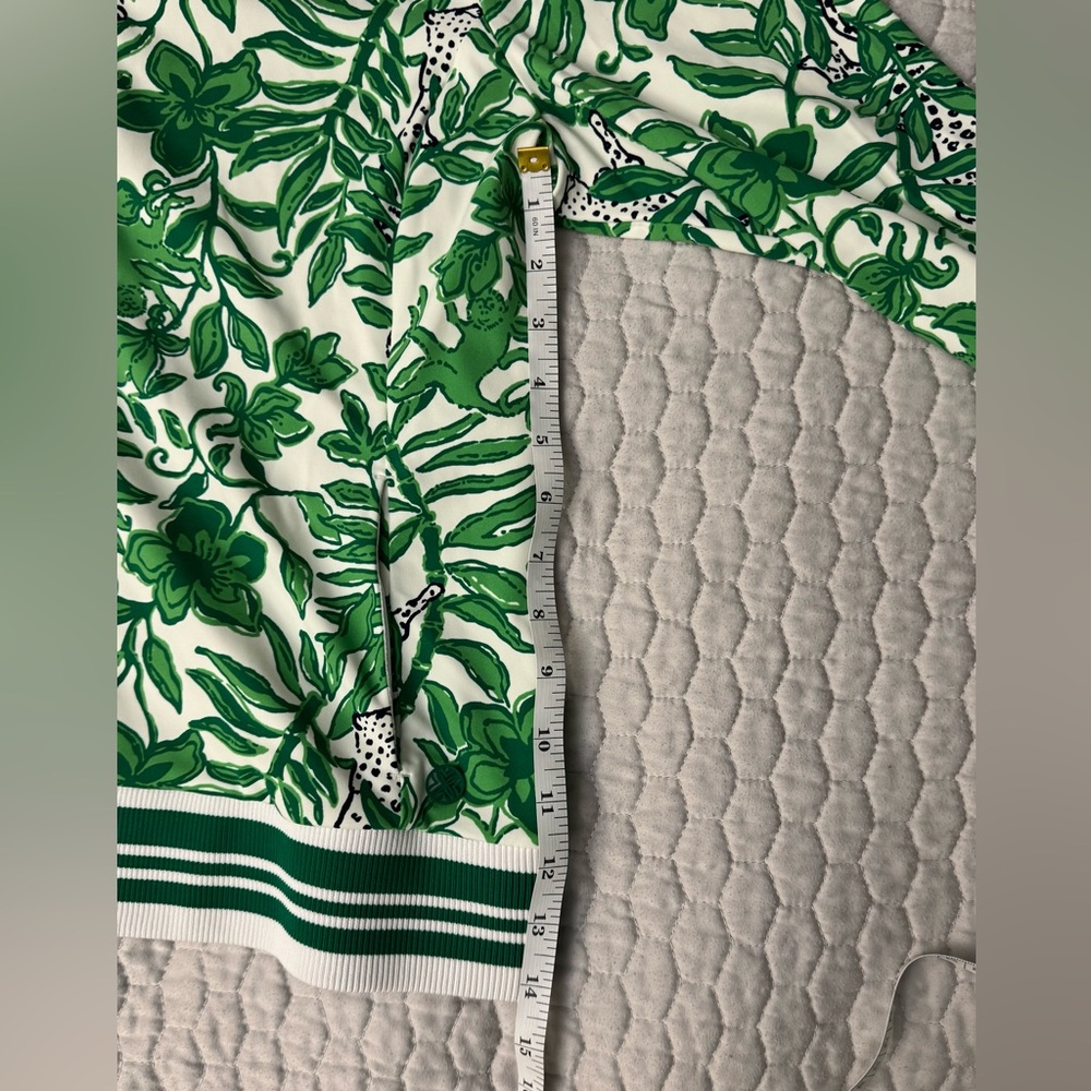 NWOT Lilly Pulitzer Luxletic Regate Jacket Lil Escape Plan Size Large Brand New! - Picture 13 of 13